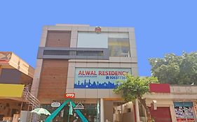 Oyo Alwal Residency 4*